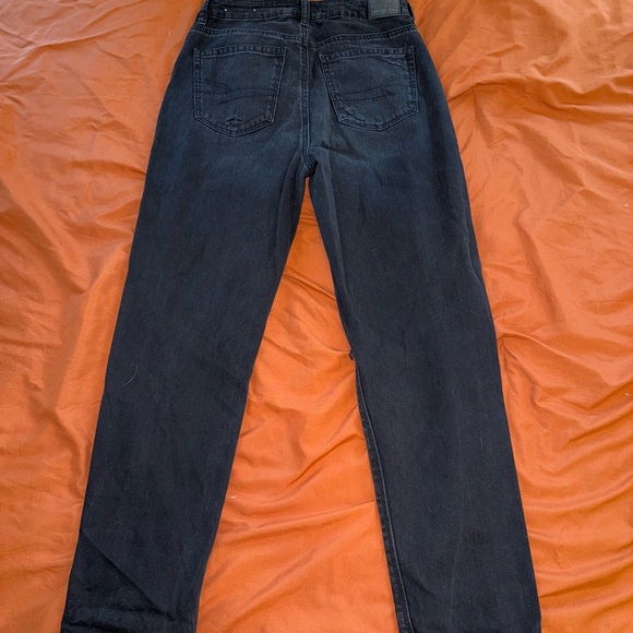 American Eagle Mom Jeans - Picture 2 of 2